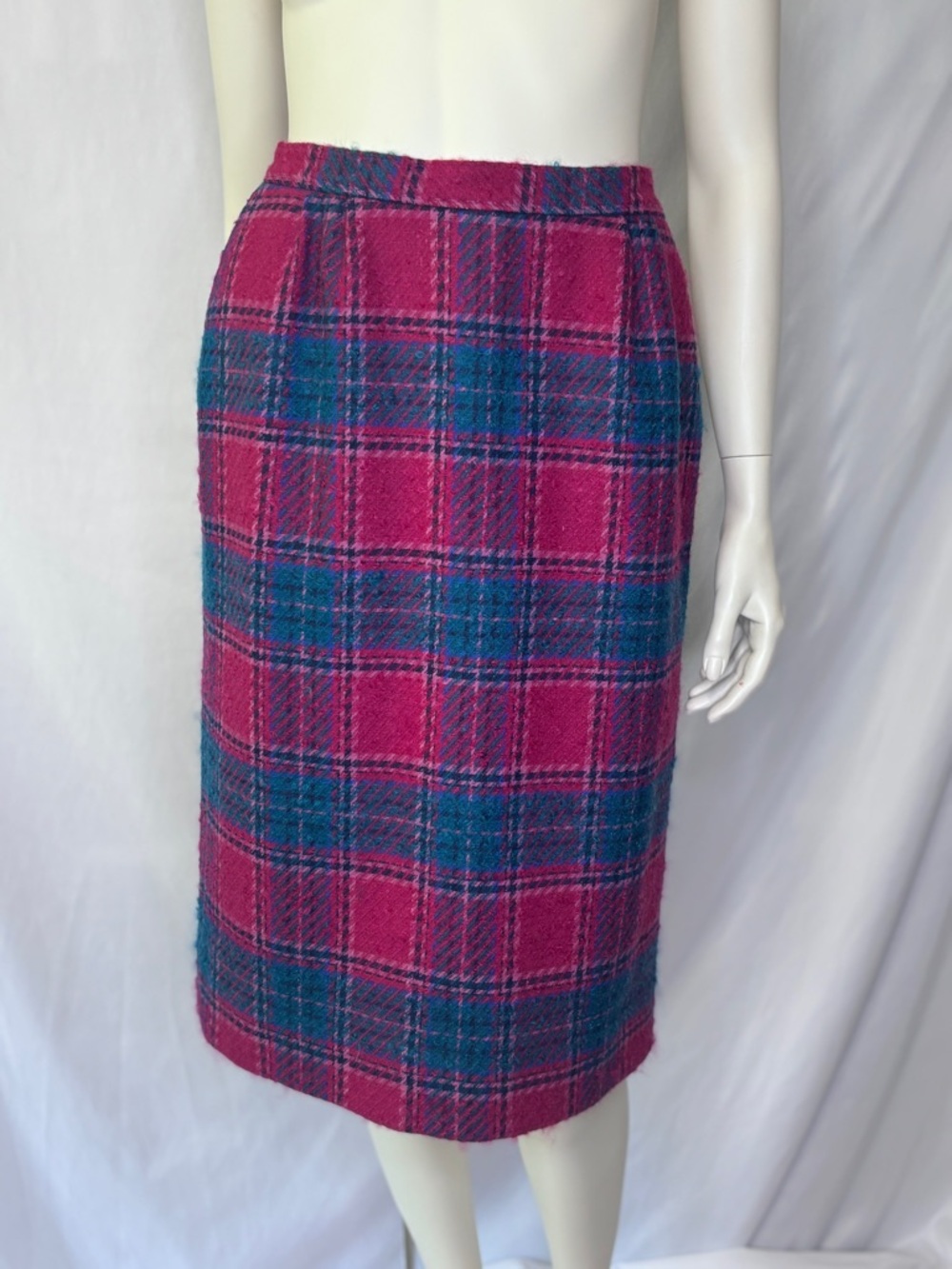 RARE Vintage Pendleton Classic Plaid Wool Blend Pencil Skirt in Fuchsia and Teal - Picture 9 of 11